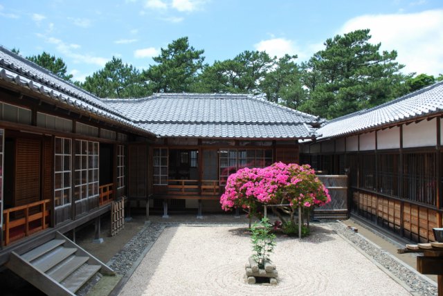 【お知らせ】富士・箱根・伊豆「皇室ゆかりの庭園」ツーリズム 構成4庭園のカード配布&スタンプラリー 