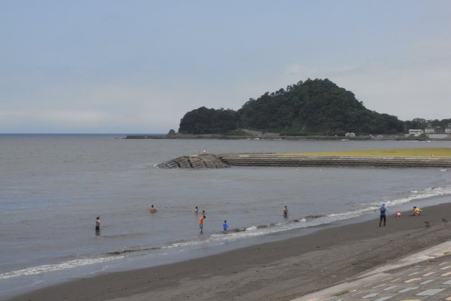 島郷海水浴場