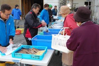 戸田港ふれあい朝市