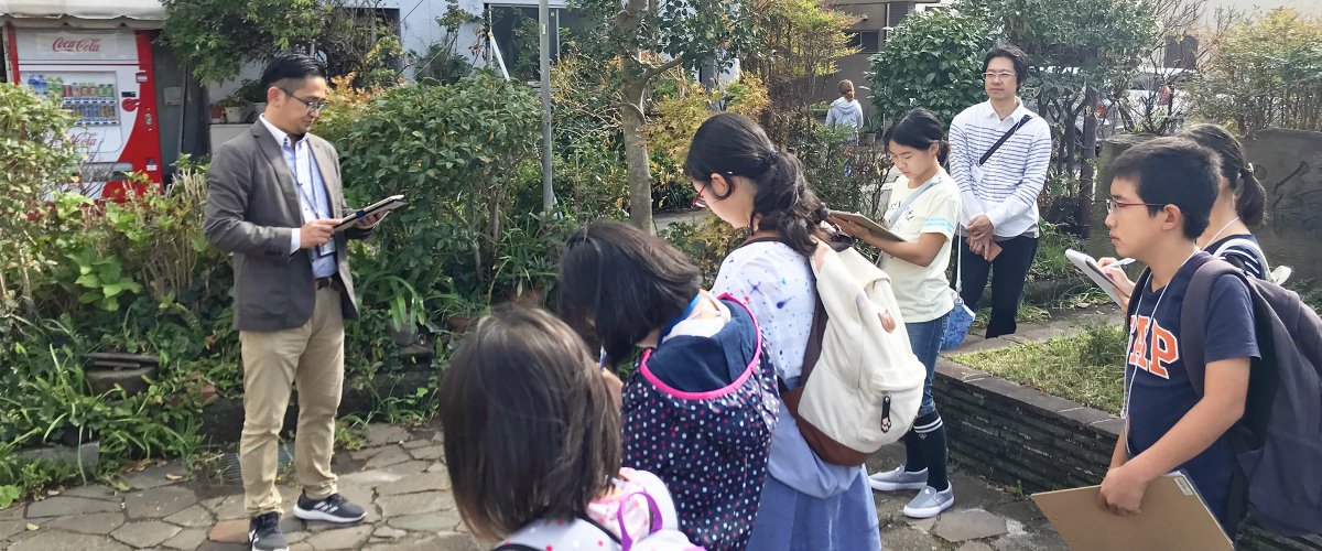 出発前に明治史料館の木口さんに蛇松線の歴史の話を聞きました