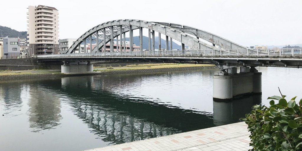 東京の永代橋とよく似ています